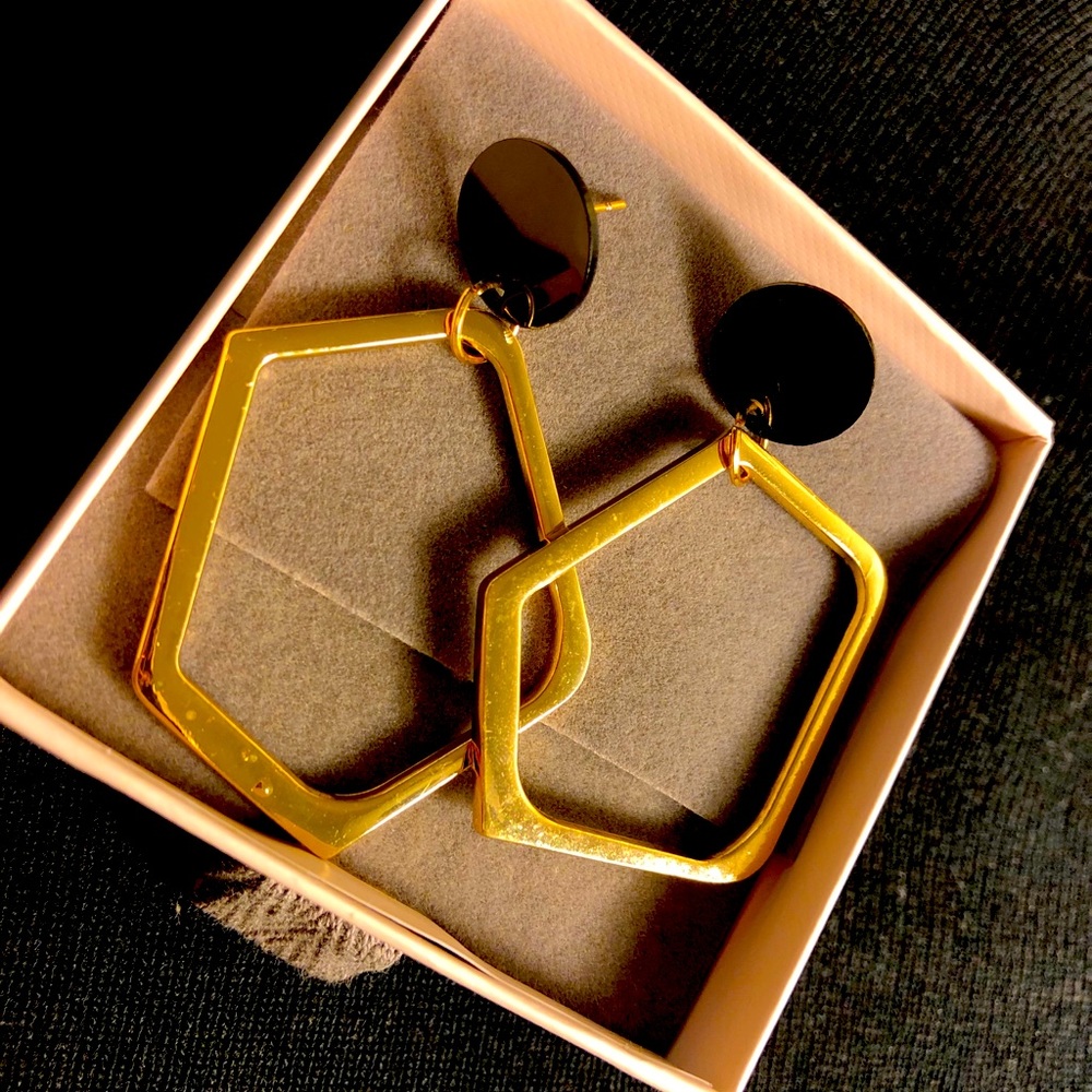 Irregular shape earrings